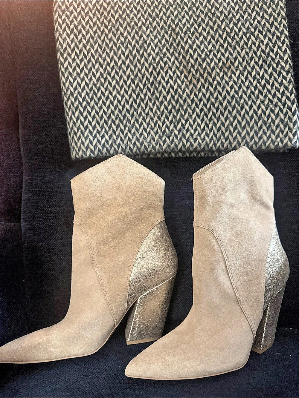Dolce Vita Metallic Heel Pointed-Toe Boots in Tan & Gold Like New (Size 10)